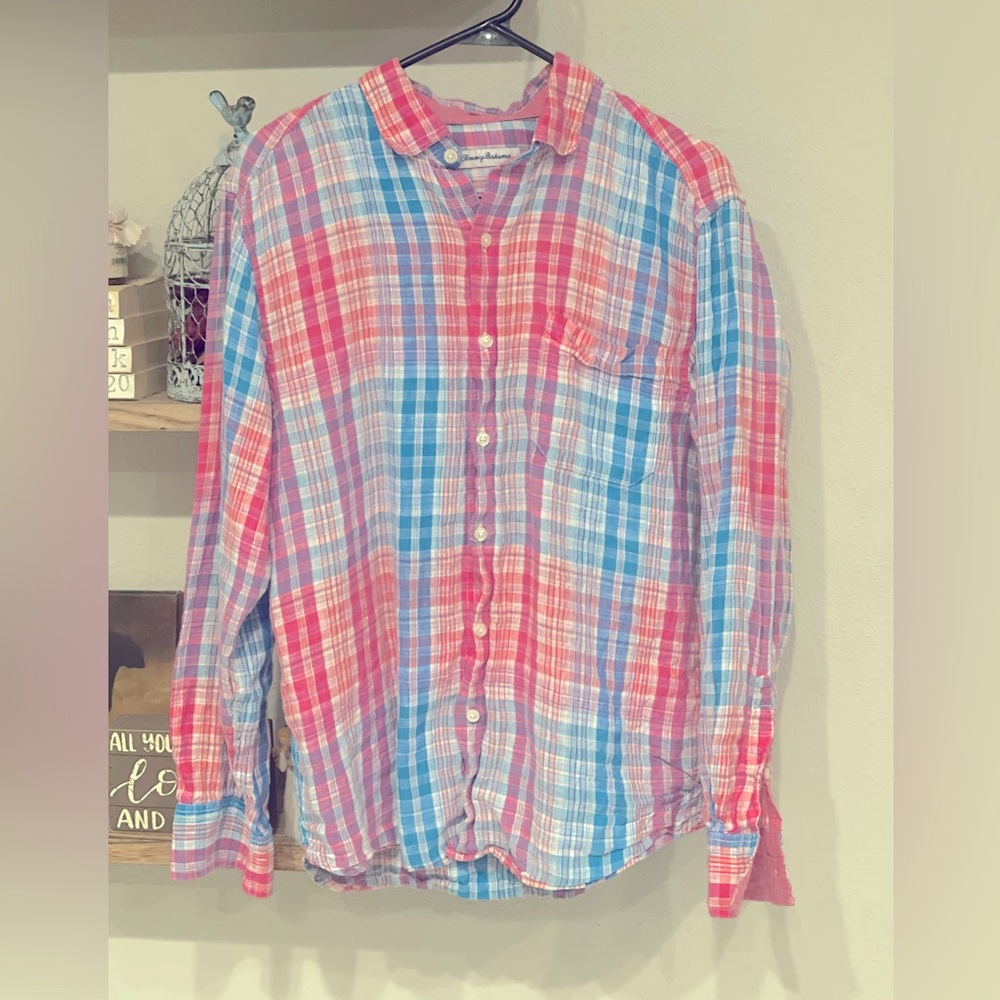 Men’s long sleeve Tommy Bahama button down/Size M (runs big).